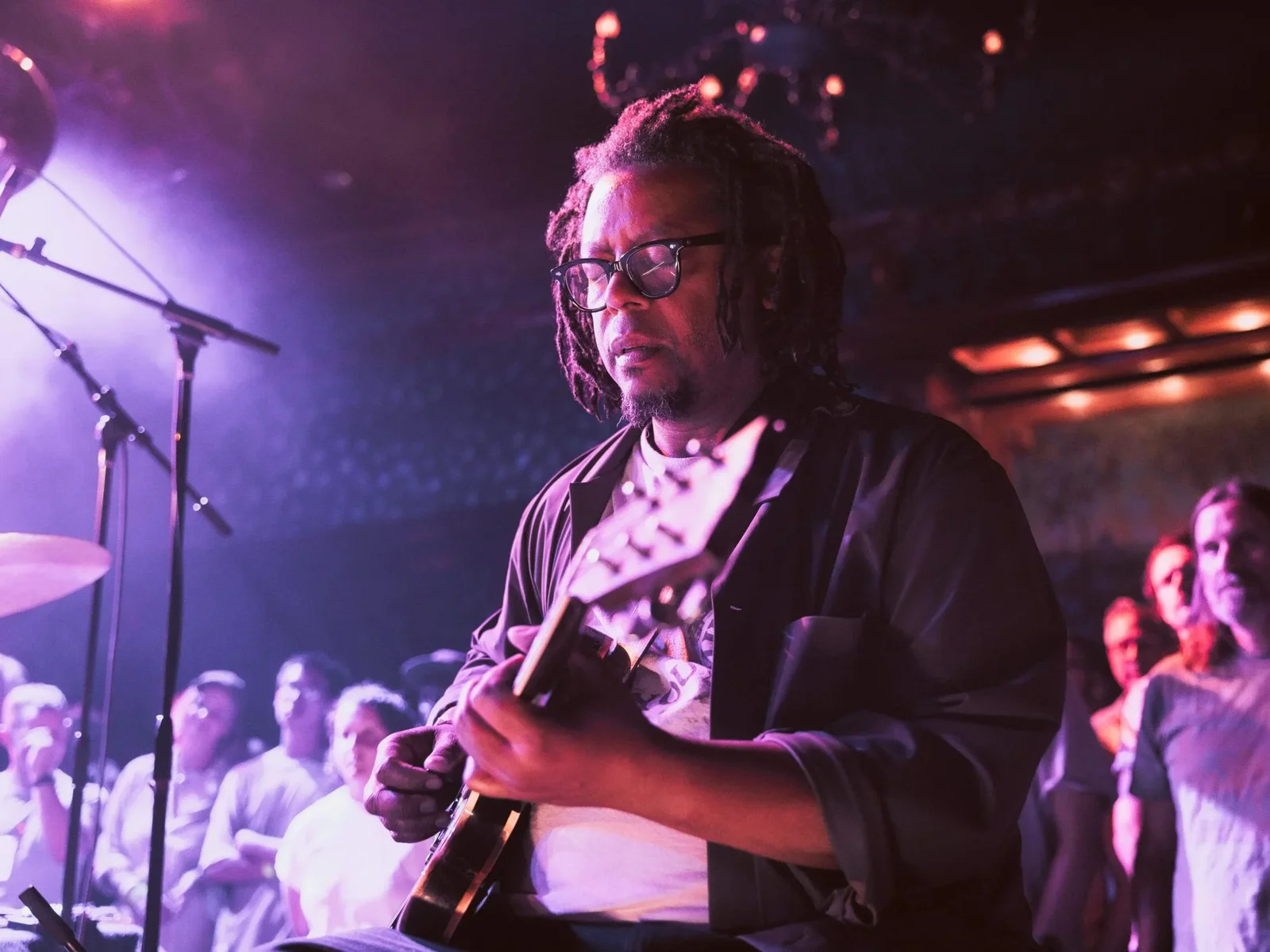 Jeff Parker playing live with the ETA IVtet at Lodge Room